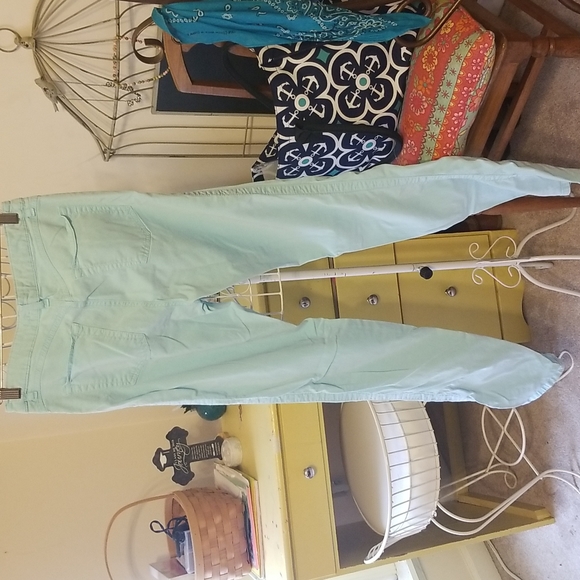 Leggiardro women's mint green pants - Picture 6 of 10